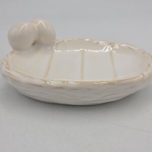 Pottery Barn Cream Ceramic Nest Soap Dish With Eggs